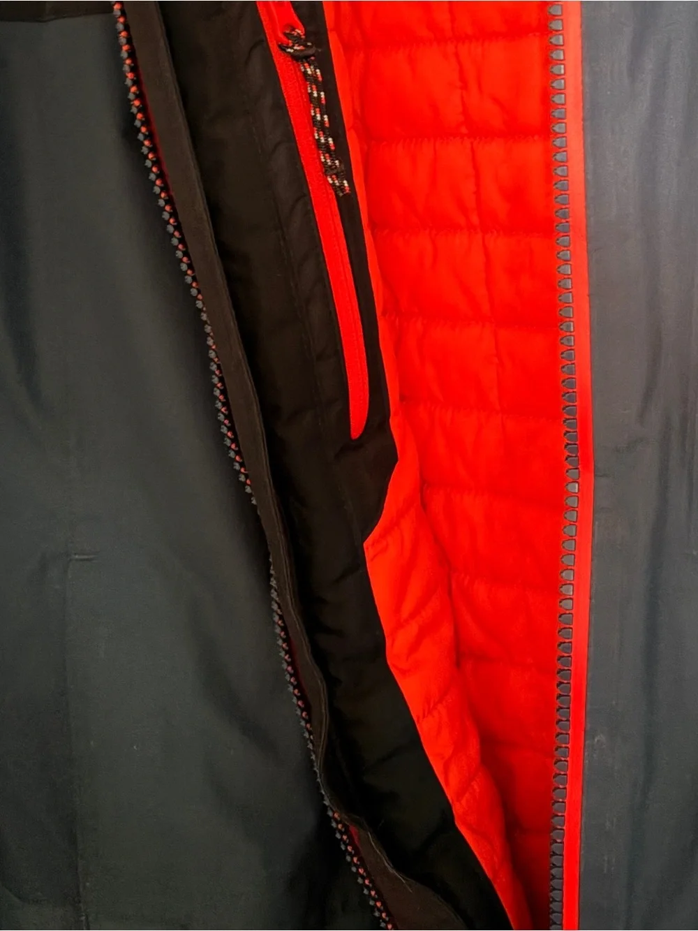 L.L. Bean Boy’s 10-12 Blue & Black Hooded Winter Coat Jacket M orange Interior